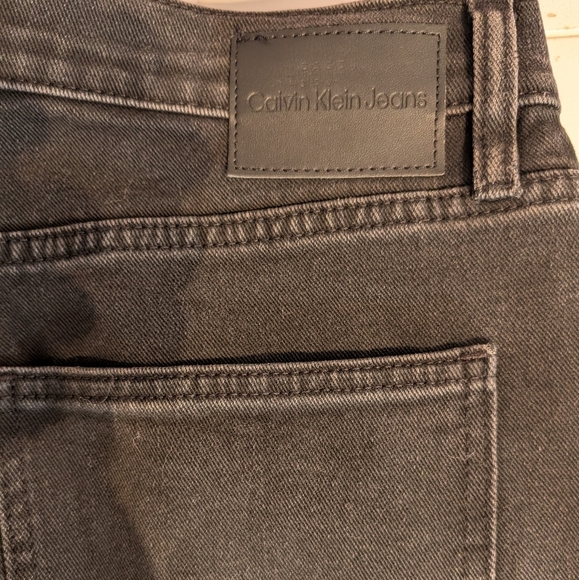 24. Nwt Calvin Klein Women's Gray Jeans - Picture 5 of 5